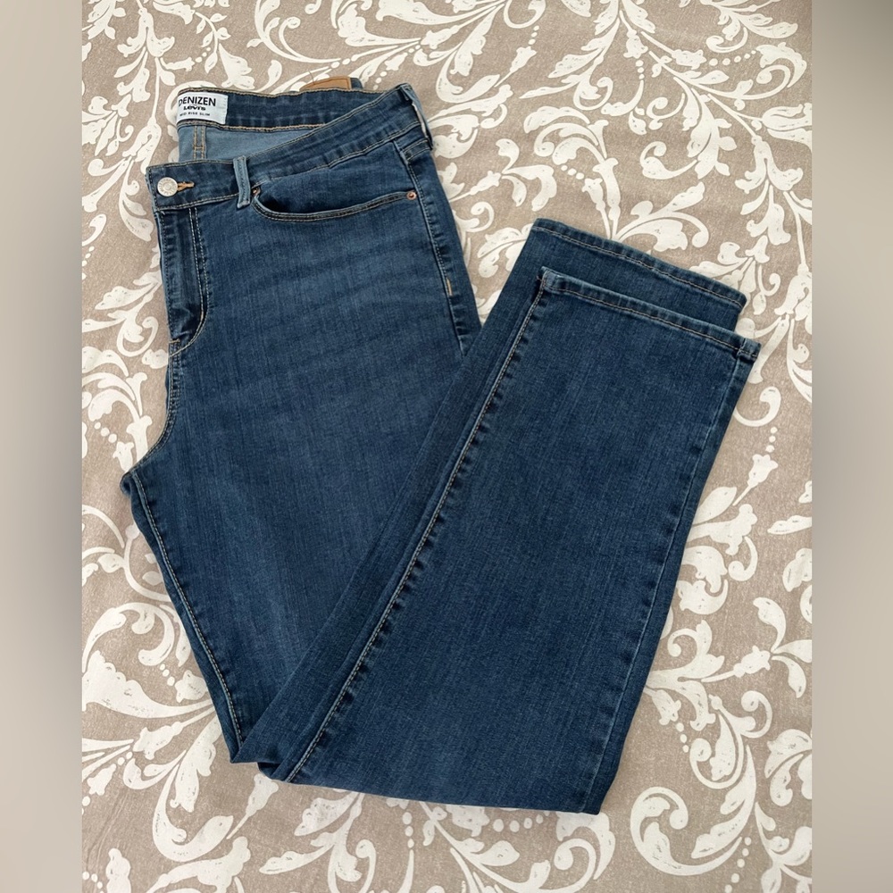 Denizen Levi modern mid rise